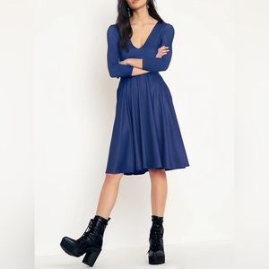[Blackmilk] MATTE NAVY V NECK 3/4 SLEEVE MIDI DRESS - LIMITED